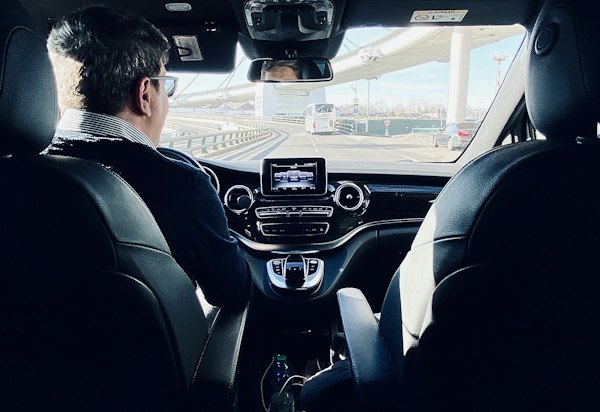 Corporate Chauffeur – Mastercar Kochi